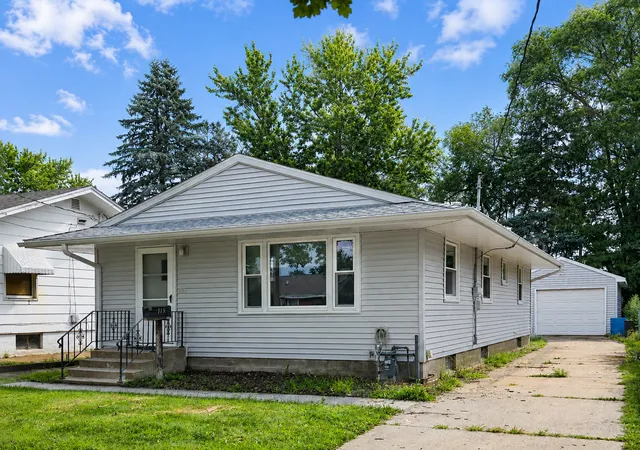 Photo 1 of Sale Pending at 114 Fairfax St, Winona, MN 55987 | MLS# 7116471 | Listing updated on 2026-07-30