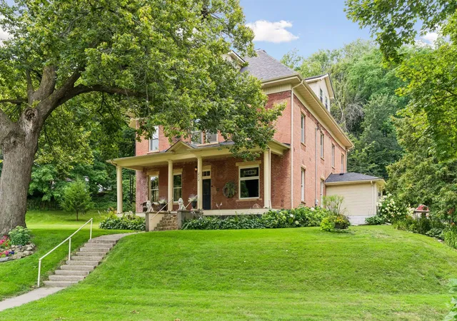 Photo 3 of Single family home for sale at 212 N 6th Street, Henderson, MN 56044 | MLS# 7116482 | Listing updated on 2026-08-26