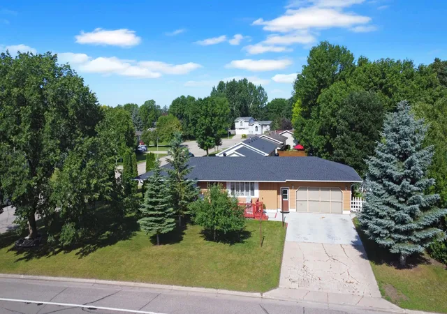 Photo 1 of Sale Pending at 113 Circle Dr, Thief River Falls, MN 56701 | MLS# 7116483 | Listing updated on 2026-08-01