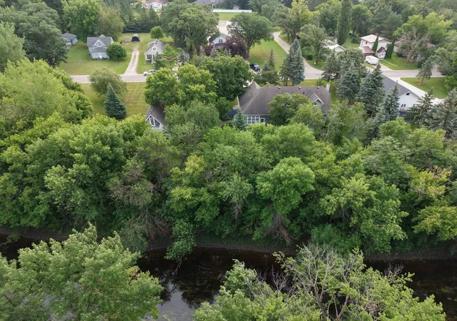 Photo 4 of Single family home for sale at 701 3rd Avenue NE, Roseau, MN 56751 | MLS# 7116486 | Listing updated on 2026-09-01