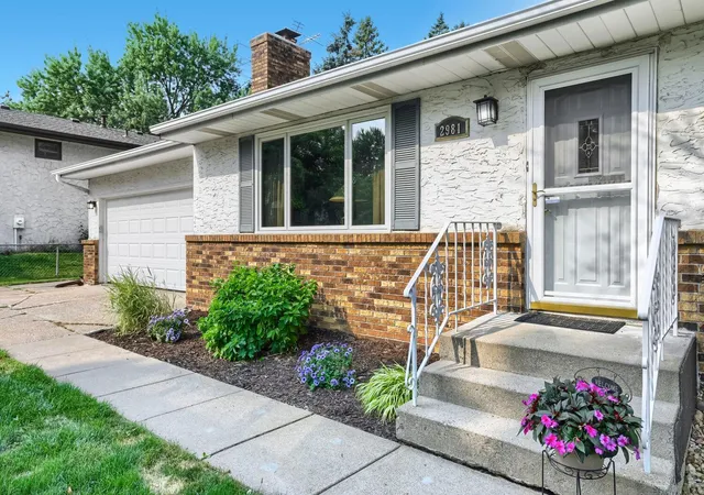 2nd image of 2981 Farrington Ave, Saint Paul, MN 55113 | MLS# 7116508