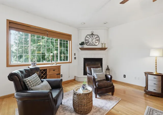Photo 2 of Single family home for sale at 1809 Michigan Dr, Northfield, MN 55057 | MLS# 7116530 | Listing updated on 2026-09-30