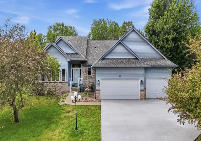 Photo 1 of Single family home for sale at 4852 Hillvale Ave N, Saint Paul, MN 55128 | MLS# 7116532 | Listing updated on 2026-09-06