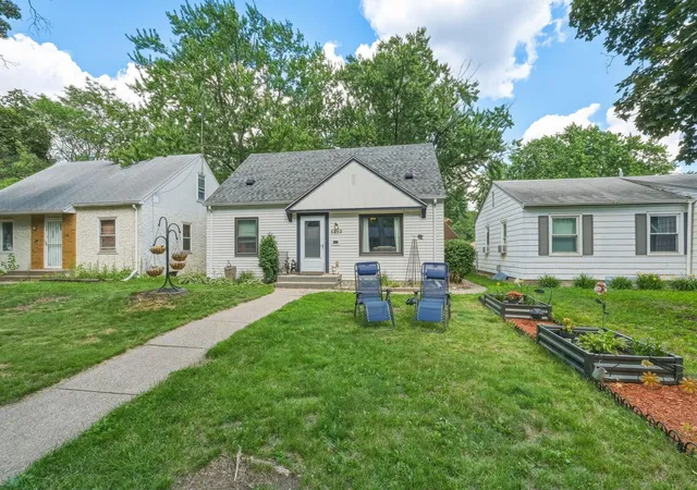 Photo 3 of Sale Pending at 5252 Washburn Ave N, Minneapolis, MN 55430 | MLS# 7116556 | Listing updated on 2026-08-20