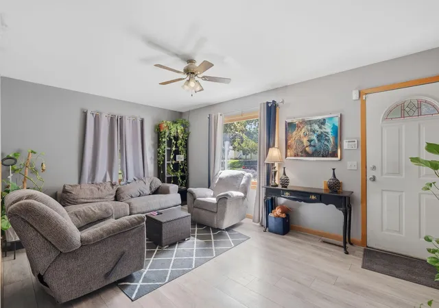 Photo 4 of Sale Pending at 5252 Washburn Ave N, Minneapolis, MN 55430 | MLS# 7116556 | Listing updated on 2026-08-20