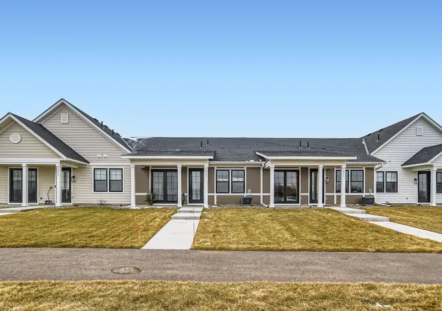 Photo 3 of Sale Pending at 5195 216th Street W, Farmington, MN 55024 | MLS# 7116560 | Listing updated on 2026-08-11