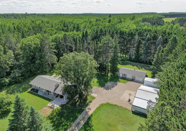 3rd image of 21427 Airport Rd, Grand Rapids, MN 55744 | MLS# 7116561