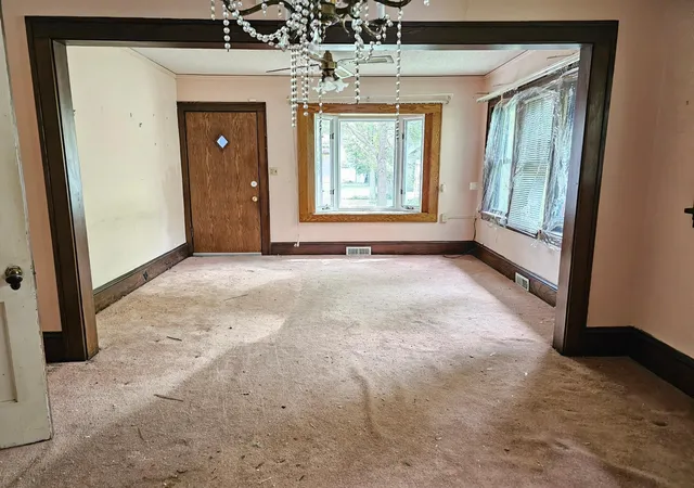 Photo 3 of Single family home for sale at 3904 Clinton Ave, Minneapolis, MN 55409 | MLS# 7116565 | Listing updated on 2026-09-03