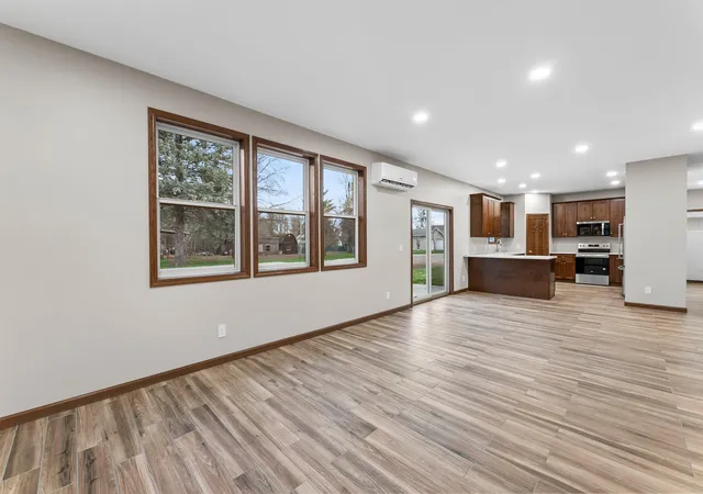 Photo 3 of Single family home for sale at 532 Old Military Rd, Sandstone, MN 55072 | MLS# 7116570 | Listing updated on 2026-07-28