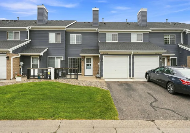 Photo 1 of Single family home for sale at 1770 Donegal Dr #10, Saint Paul, MN 55125 | MLS# 7116576 | Listing updated on 2026-08-26