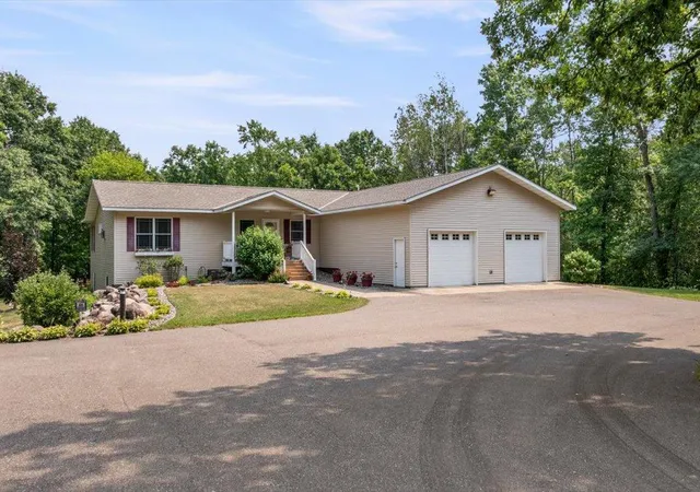 1st image of 13682 Oak Hollow Rd, Brainerd, MN 56401 | MLS# 7116636