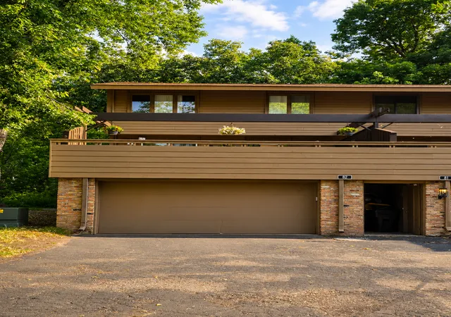 Photo 3 of Sale Pending at 82 Birnamwood Dr, Burnsville, MN 55337 | MLS# 7116639 | Listing updated on 2026-09-03