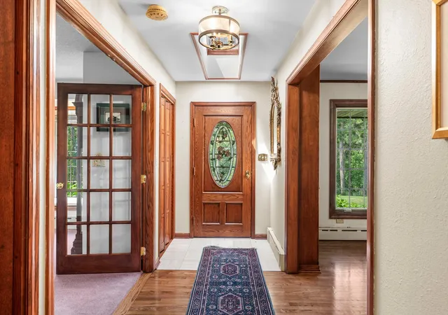 5th image of 6191 Crackleberry Trl, Saint Paul, MN 55129 | MLS# 7116667