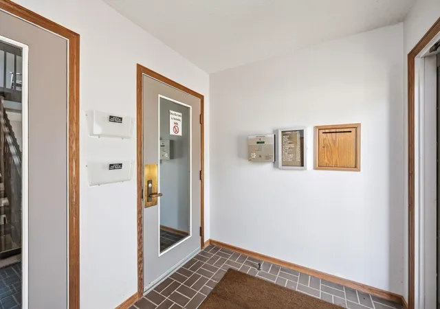Photo 4 of Single family home for sale at 232 S Dewey St #101, Fairmont, MN 56031 | MLS# 7116671 | Listing updated on 2026-08-27