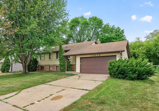 Photo 1 of Sale Pending at 13659 Ferris Ave, Saint Paul, MN 55124 | MLS# 7116679 | Listing updated on 2026-09-26