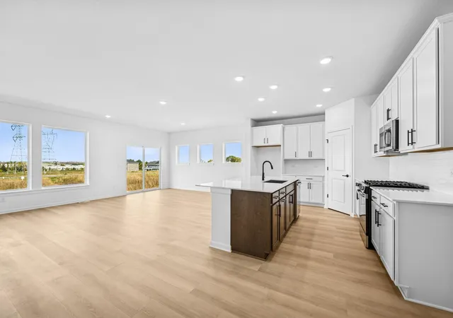 2nd image of 1494 Tyrone Dr, Shakopee, MN 55379 | MLS# 7116699