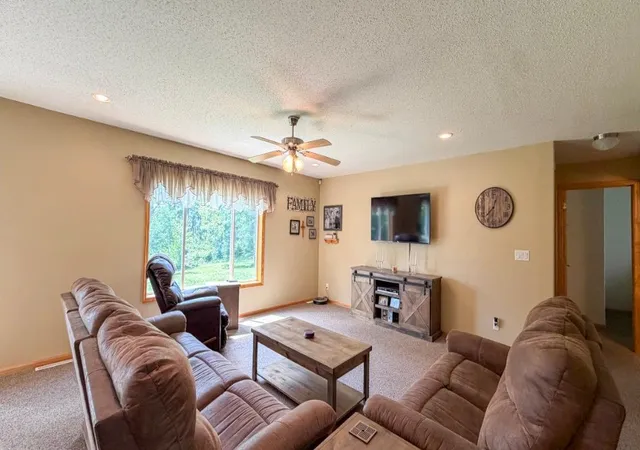 Photo 3 of Single family home for sale at 5252 Elmwood Ct Ne, Bemidji, MN 56601 | MLS# 7116700 | Listing updated on 2026-10-02