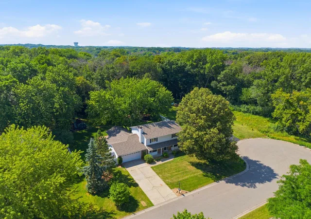 Photo 1 of Single family home for sale at 7610 Heritage Rd, Eden Prairie, MN 55346 | MLS# 7116708 | Listing updated on 2026-09-04