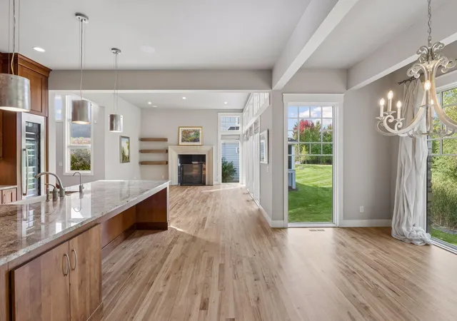 Photo 4 of Single family home for sale at 2224 Portico Green, Wayzata, MN 55391 | MLS# 7116721 | Listing updated on 2026-10-09
