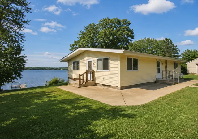 Photo 2 of Sale Pending at 32727 Nuthatch Ave, Aitkin, MN 56431 | MLS# 7116752 | Listing updated on 2026-09-02