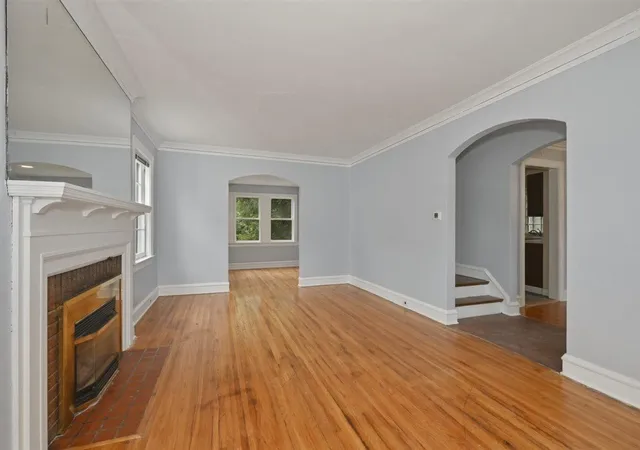 4th image of 611 Lincoln Pkwy, Duluth, MN 55806 | MLS# 7116754