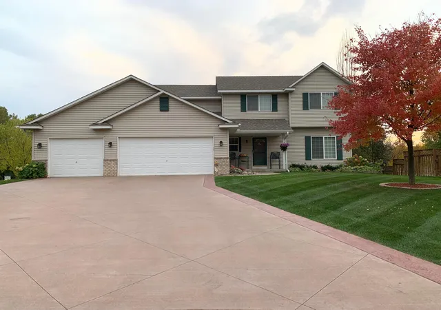 Photo 40 of Sale Pending at 12320 Windsor Ct, Burnsville, MN 55337 | MLS# 7116787 | Listing updated on 2026-08-16