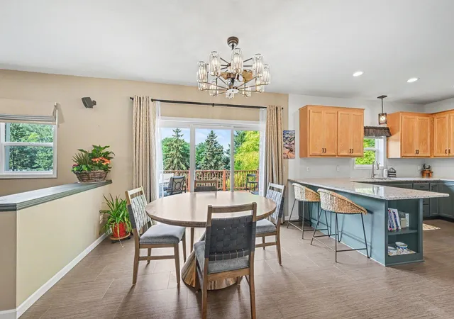 Photo 4 of Sale Pending at 12320 Windsor Ct, Burnsville, MN 55337 | MLS# 7116787 | Listing updated on 2026-08-16