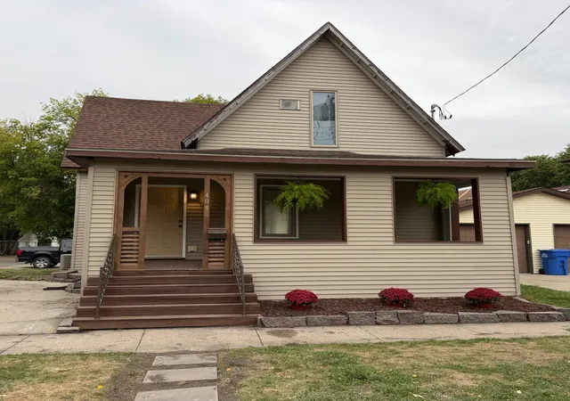 Photo 1 of Single family home for sale at 409 9th Street S, Fargo, ND 58103 | MLS# 7116802 | Listing updated on 2026-09-24
