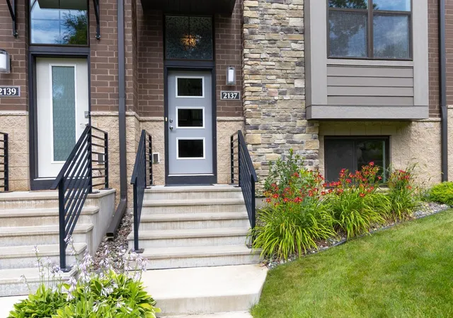 26th image of 2137 River Valley Ln, Saint Paul, MN 55122 | MLS# 7116803