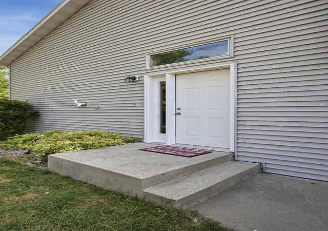 3rd image of 3348 10Th St S, Moorhead, MN 56560 | MLS# 7116806