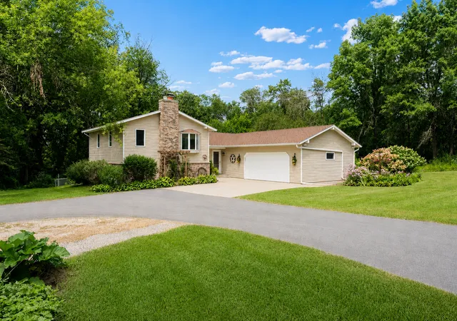 Photo 1 of Single family home for sale at 1709 60th Avenue Se, Rochester, MN 55904 | MLS# 7116826 | Listing updated on 2026-09-15