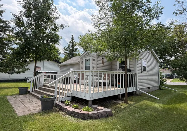 1st image of 200 5th St Se, Roseau, MN 56751 | MLS# 7116842