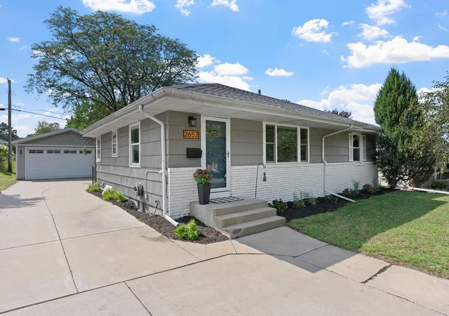 1st image of 2652 Florida Ave S, Minneapolis, MN 55426 | MLS# 7116849