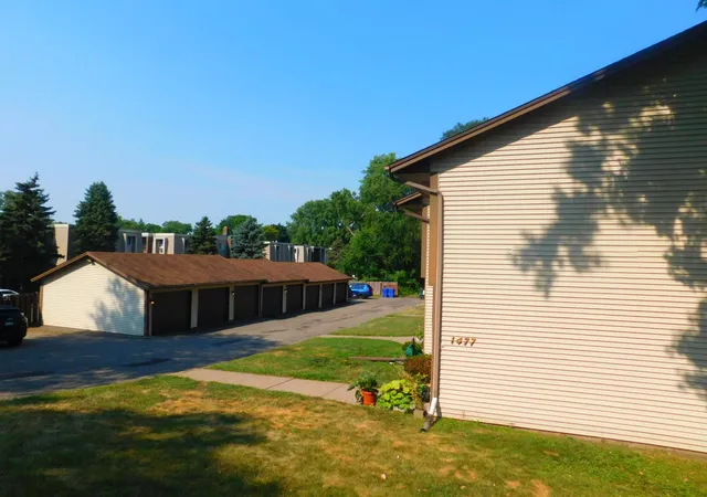 Photo 4 of Single family home for sale at 1477 Arkwright St #C, Saint Paul, MN 55130 | MLS# 7116872 | Listing updated on 2026-08-20