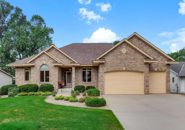Photo 1 of Sale Pending at 3205 Woodbridge St, Saint Paul, MN 55126 | MLS# 7116875 | Listing updated on 2026-08-15