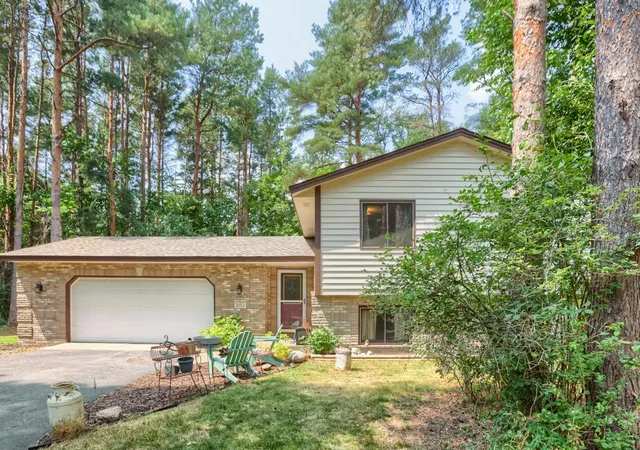 2nd image of 20512 7th St Ne, Cedar, MN 55011 | MLS# 7116882