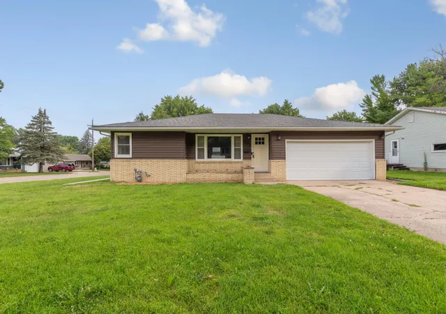 2nd image of 504 Havana Rd, Owatonna, MN 55060 | MLS# 7116885