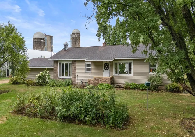 Photo 1 of Single family home for sale at 2033 County Rd C, Somerset, WI 54025 | MLS# 7116908 | Listing updated on 2026-09-22