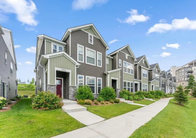 Photo 1 of Single family home for sale at 14524 Twin Lakes Cir, Burnsville, MN 55306 | MLS# 7116909 | Listing updated on 2026-10-19