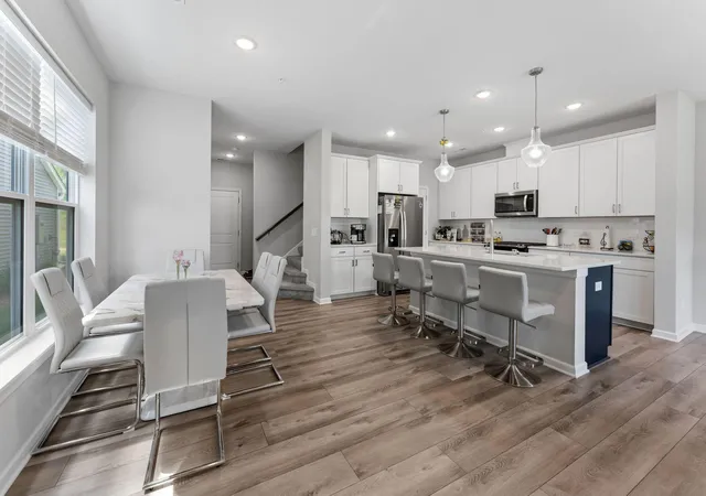Photo 3 of Single family home for sale at 14524 Twin Lakes Cir, Burnsville, MN 55306 | MLS# 7116909 | Listing updated on 2026-10-19