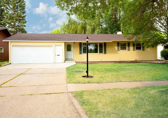 1st image of 505 Maple Ln S, Moorhead, MN 56560 | MLS# 7116919