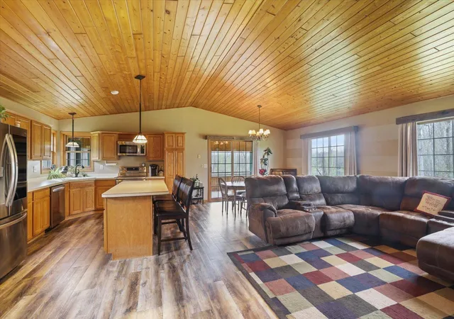 Photo 4 of Single family home for sale at 1102 Prairie River Trl, Grand Rapids, MN 55744 | MLS# 7116961 | Listing updated on 2026-10-05