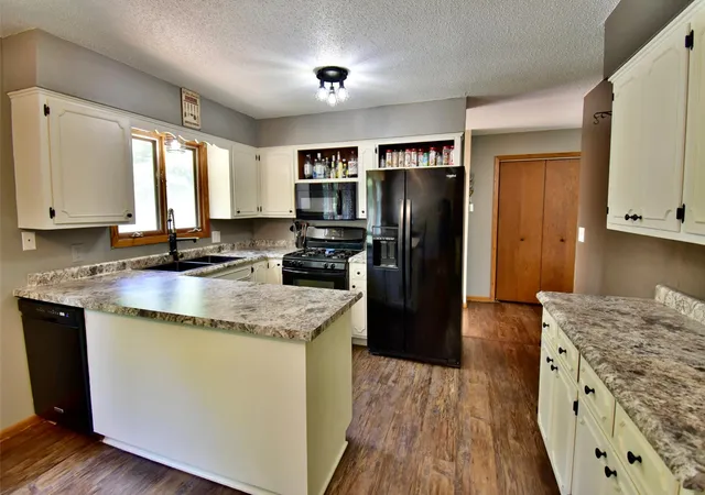 Photo 4 of Single family home for sale at 1211 County Rd 2 S, Saint Stephen, MN 56375 | MLS# 7116963 | Listing updated on 2026-09-29