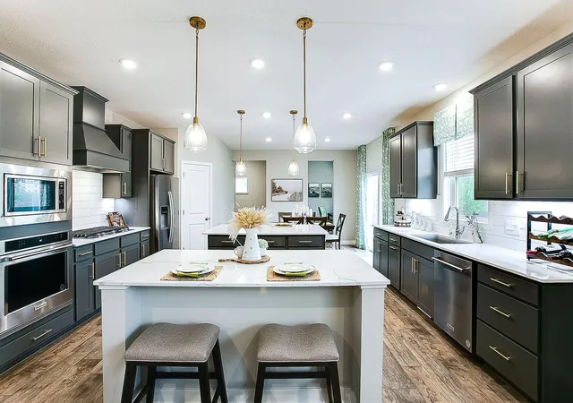 Photo 3 of Single family home for sale at 3792 Brookside Dr, Chaska, MN 55318 | MLS# 7116968 | Listing updated on 2026-10-05