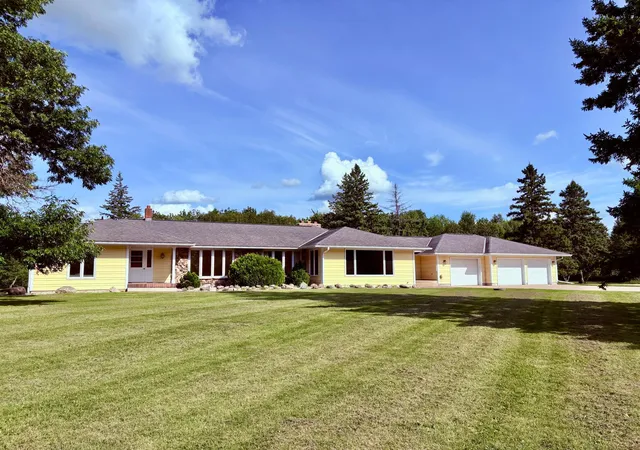 Photo 1 of Single family home for sale at 59366 330th Street, Warroad, MN 56763 | MLS# 7116997 | Listing updated on 2026-08-20