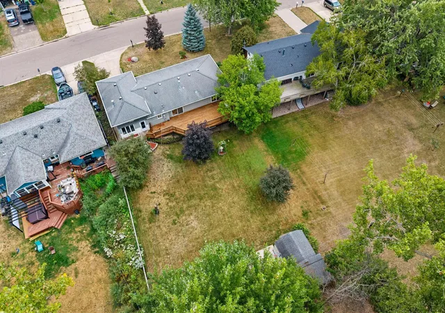 Photo 3 of Single family home for sale at 810 Oakwood Dr, New Brighton, MN 55112 | MLS# 7117008 | Listing updated on 2026-10-09