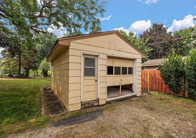 39th image of 1006 Van Buren St S, Shakopee, MN 55379 | MLS# 7117021