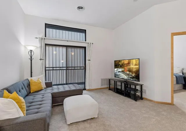Photo 3 of Condo for sale at 270 4th Street E #203, Saint Paul, MN 55101 | MLS# 7117074 | Listing updated on 2026-09-21