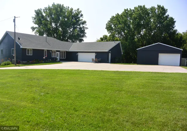 1st image of 18759 Csah 14, Darwin, MN 55324 | MLS# 7117077