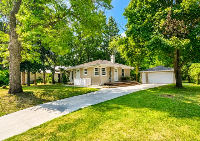 1st image of 1005 3rd St N, Sauk Rapids, MN 56379 | MLS# 7117087